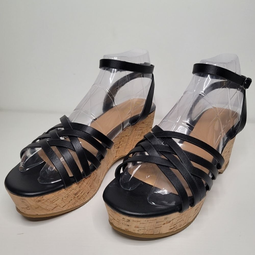 Bamboo black lattice strap platform sandal - Picture 9 of 9